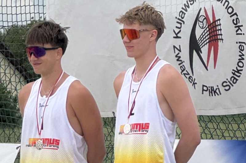 Aleks Kubiak wicemistrzem Województwa Juniorów w Siatkówce Plażowej - 31.05.2026